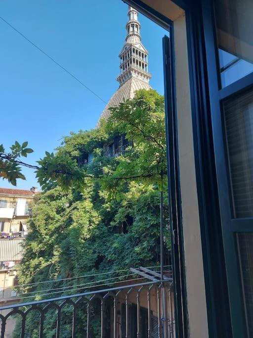 Appartamento Sotto La Mole Antonelliana Turin Bagian luar foto